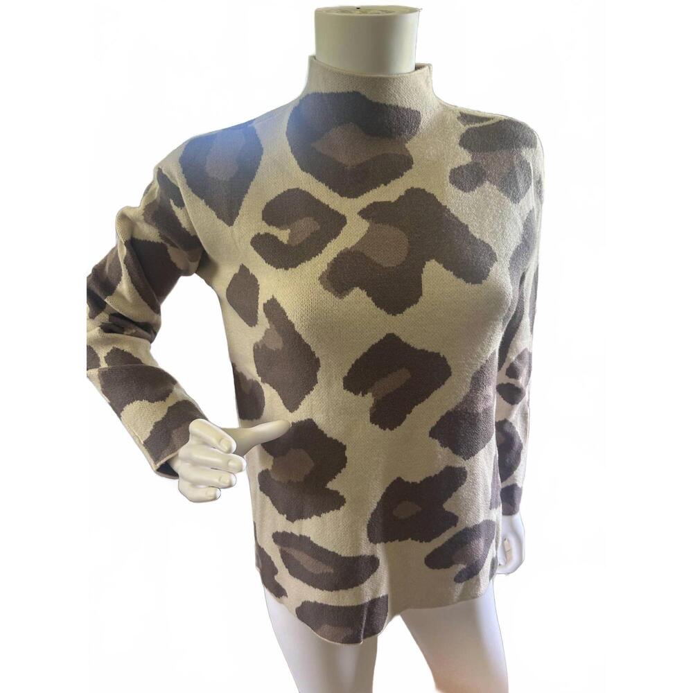 NEW CHARLIE B women's leopard print sweater in tan